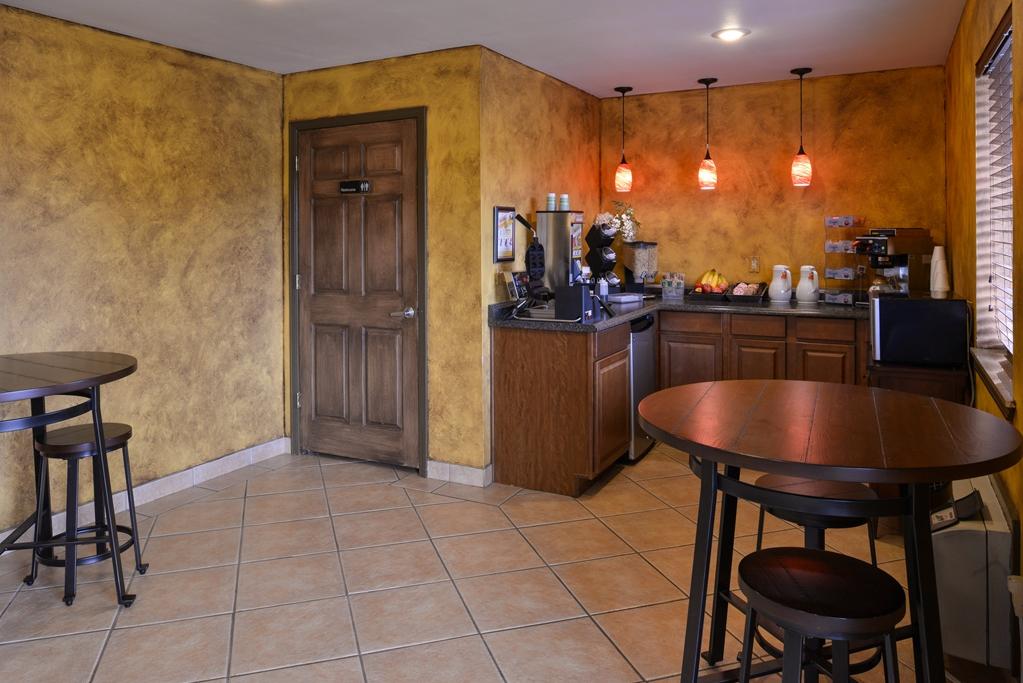 Americas Best Value Inn And Suites Little Rock Facilities photo
