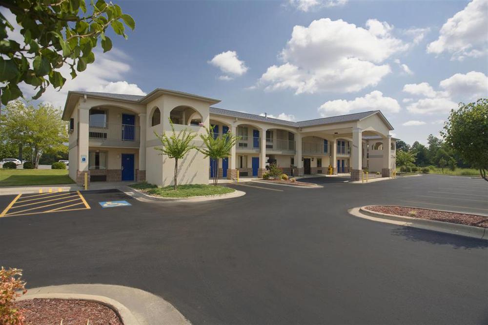 Americas Best Value Inn And Suites Little Rock Exterior photo