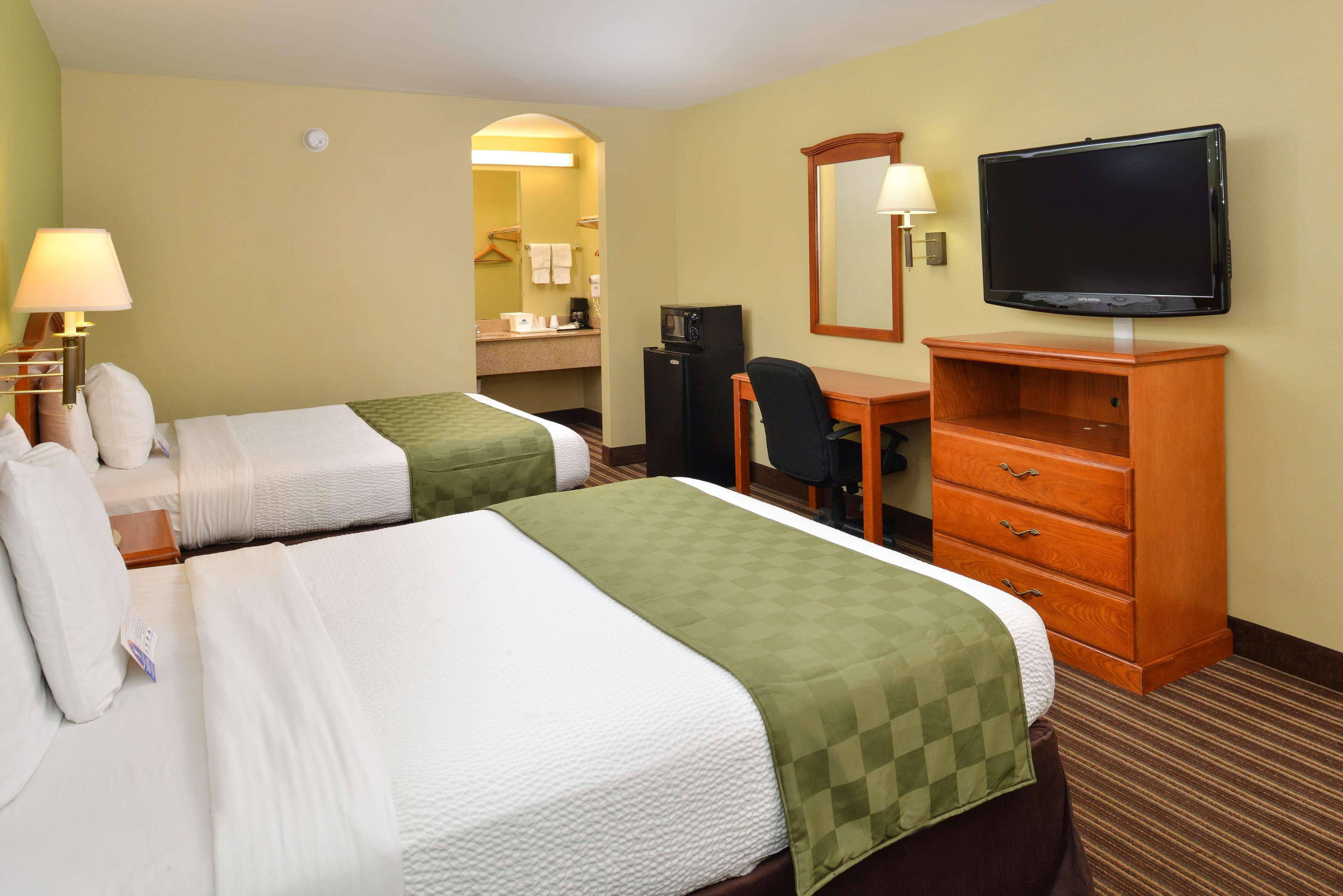 Americas Best Value Inn And Suites Little Rock Exterior photo