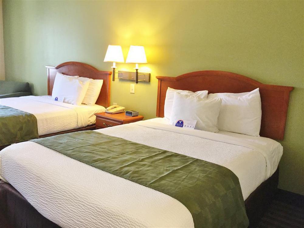 Americas Best Value Inn And Suites Little Rock Room photo