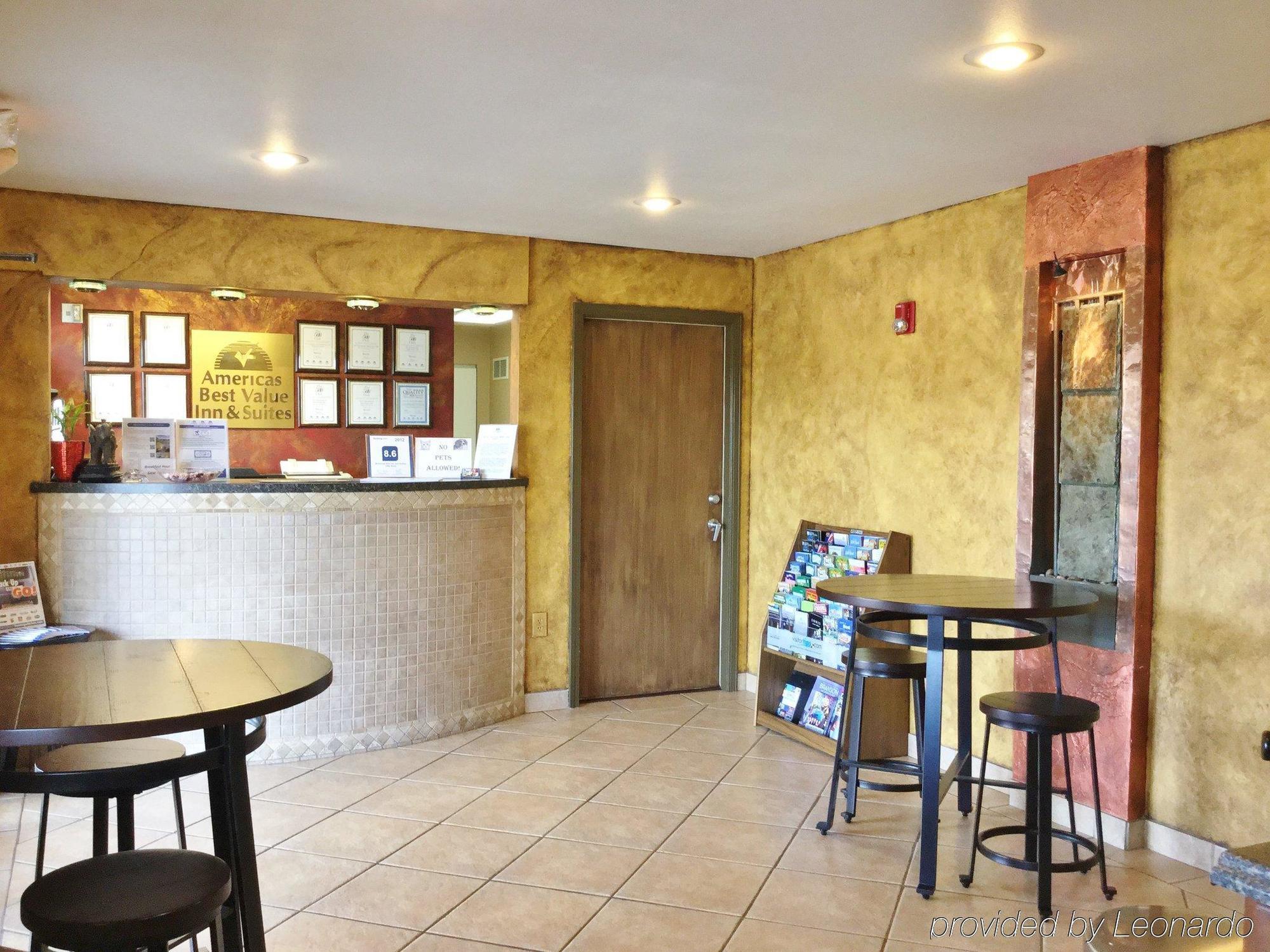 Americas Best Value Inn And Suites Little Rock Exterior photo